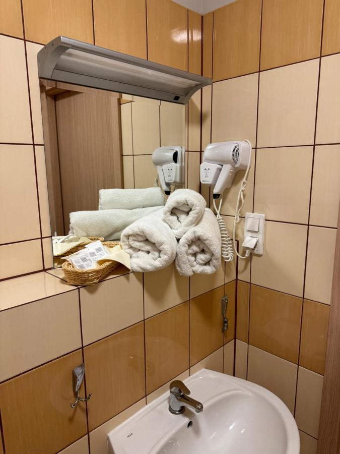 Politechnika Warszawska Osrodek Wypoczynkowy Hotel Сърбиново Екстериор снимка
