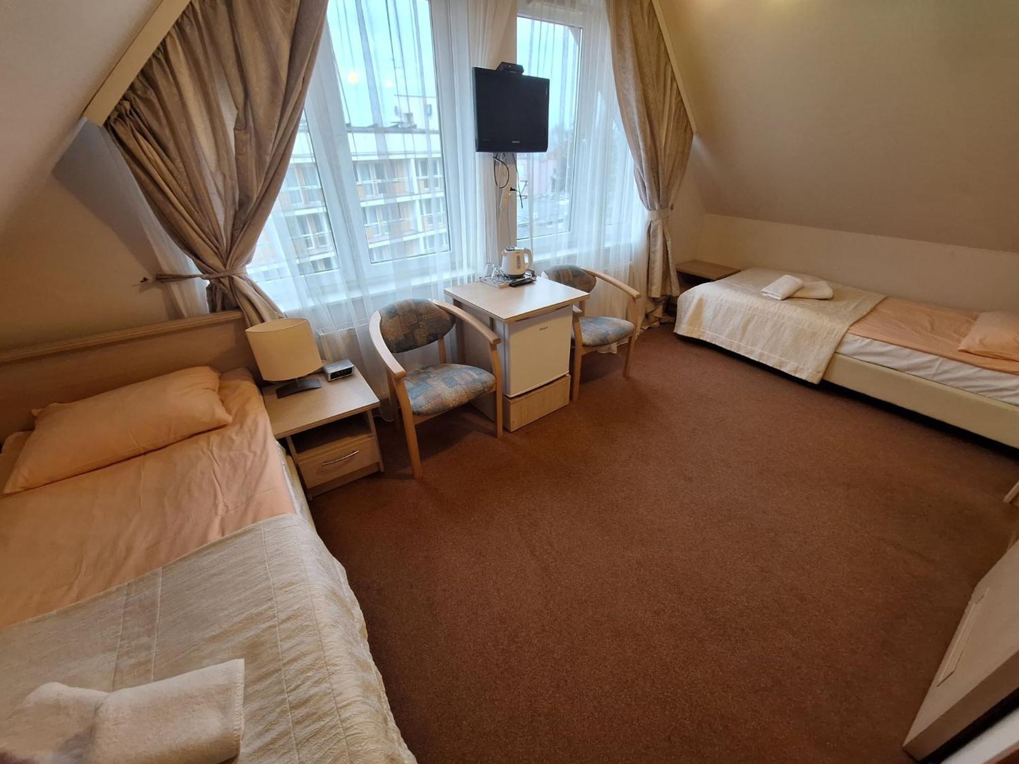 Politechnika Warszawska Osrodek Wypoczynkowy Hotel Сърбиново Екстериор снимка