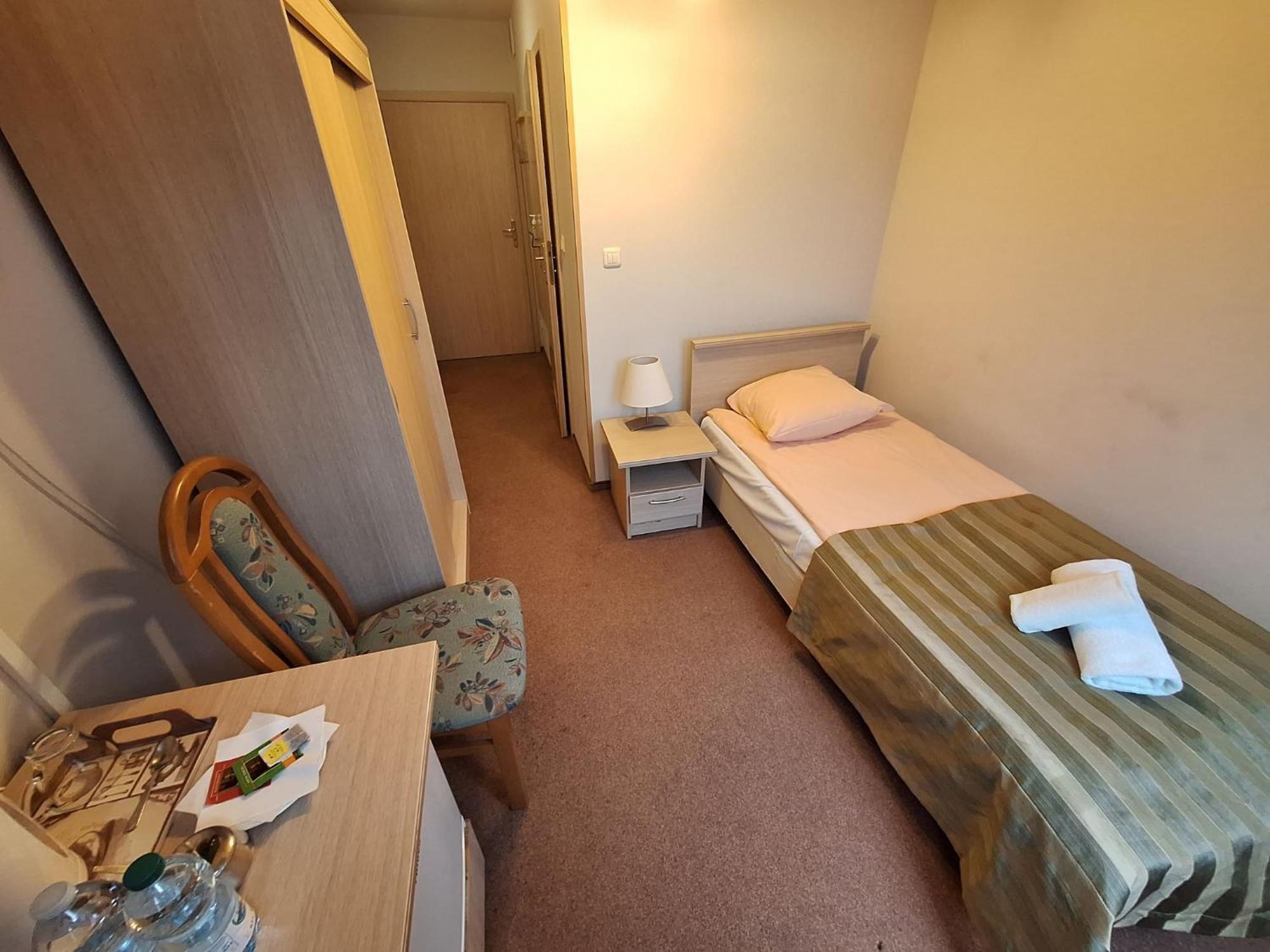 Politechnika Warszawska Osrodek Wypoczynkowy Hotel Сърбиново Екстериор снимка