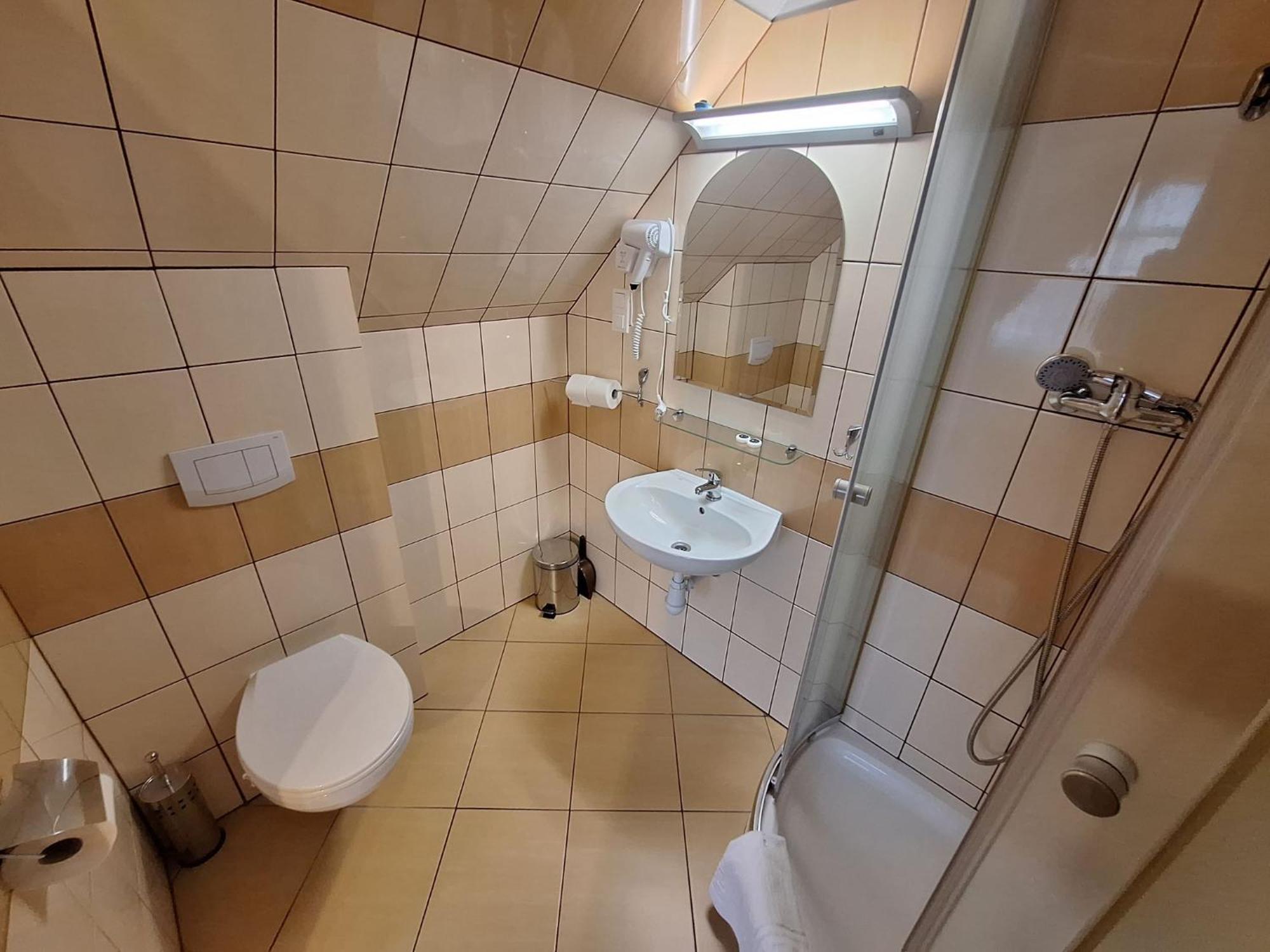 Politechnika Warszawska Osrodek Wypoczynkowy Hotel Сърбиново Екстериор снимка